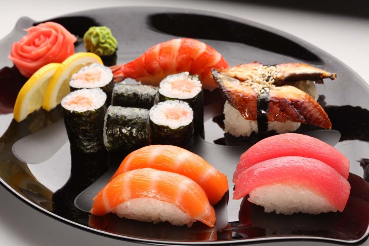 http://15pictures.com/wp-content/gallery/15-pictures-sushi/sushi-7.jpg